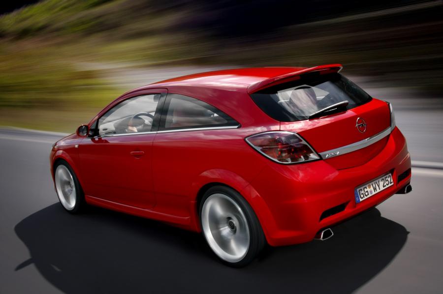  Opel Astra High Performance Concept 2004 года  (фото 5 из 17)